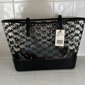 Michael Kors Jet Set Tote